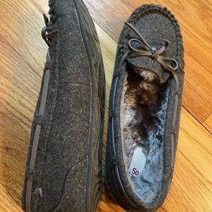 So brand moccasins size 7